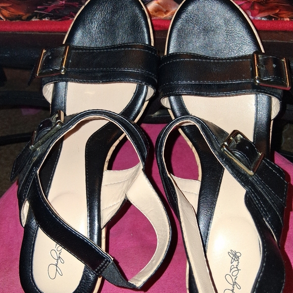 Jacylyn Smith Maxey Black Platform Buckle Slingback Sandals Size 10 NWOT - Picture 12 of 13